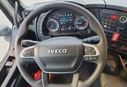 IVECO X-WAY 480 8X4 BENNE – Image 29