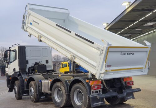 IVECO X-WAY 480 8X4 BENNE – Image 2