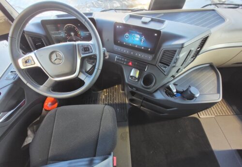 MERCEDES ACTROS 1845 4X2 – Image 10